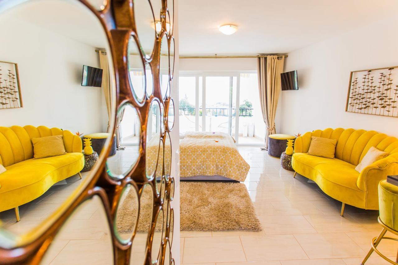 Suite Bora Bora Marbella Exterior photo